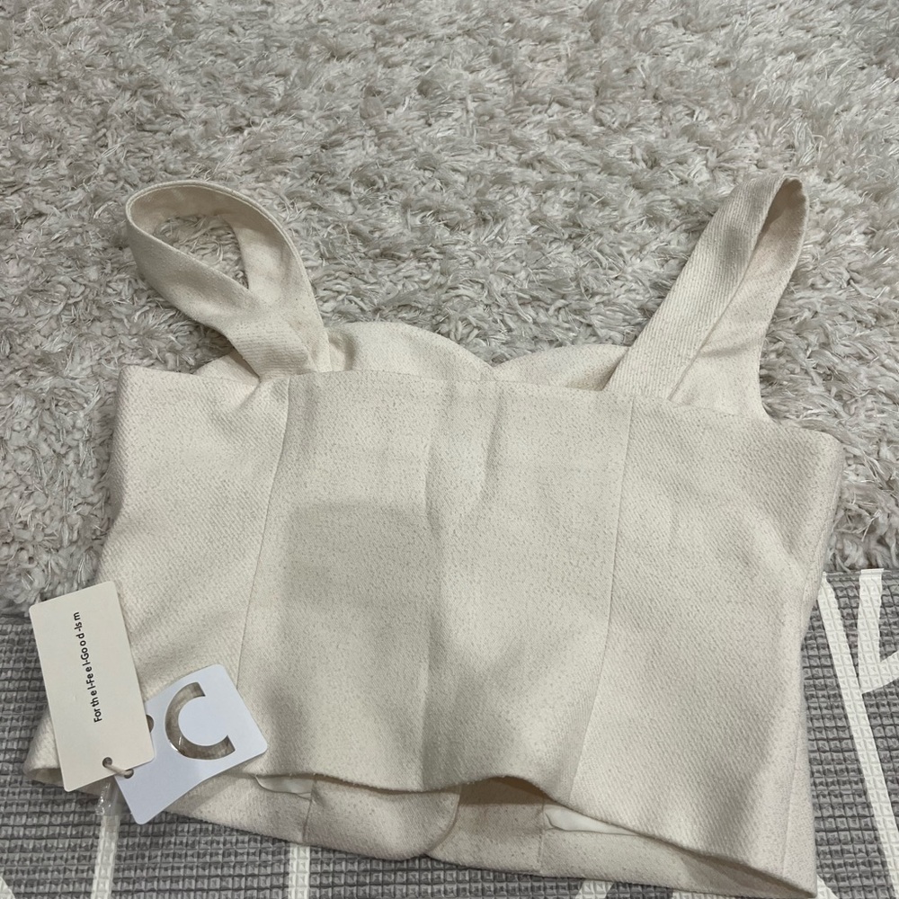 Commense Cream Buttoned Vest - Picture 2 of 5
